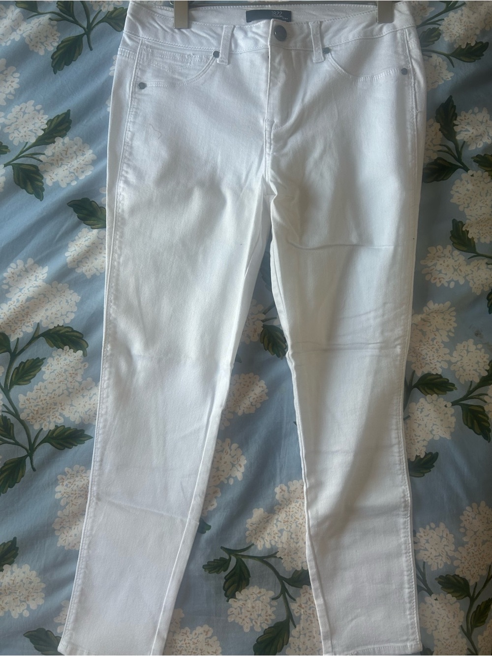 1822 Denim White Women’s Skinny Jeans